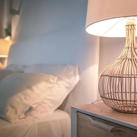 Villa Amelia By Raro Villas