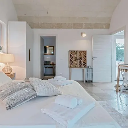 Villa Amelia By Raro Villas * オストゥーニ