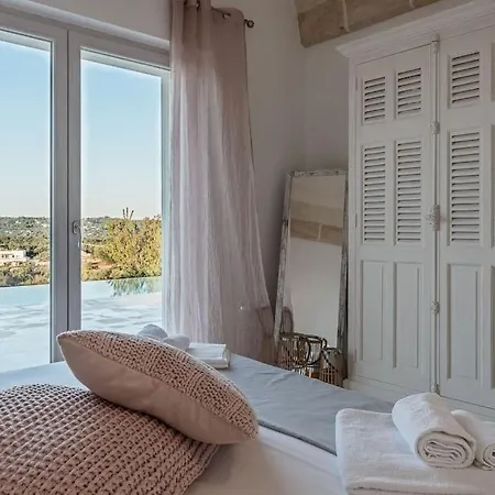 Villa Amelia by Raro Villas Ostuni