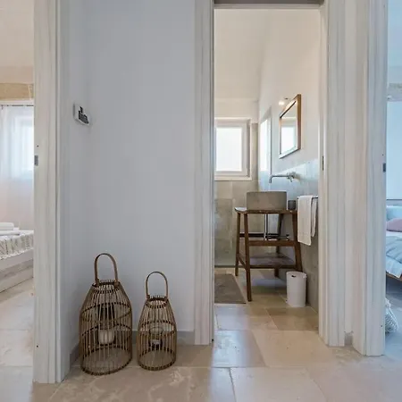 Villa Amelia by Raro Villas *