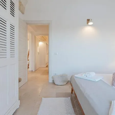 Villa Amelia by Raro Villas *